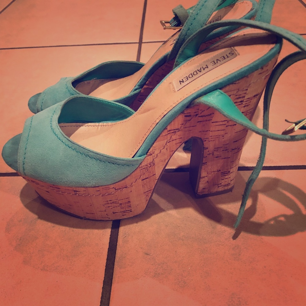 Steve Madden Turquoise Wedge Shoes